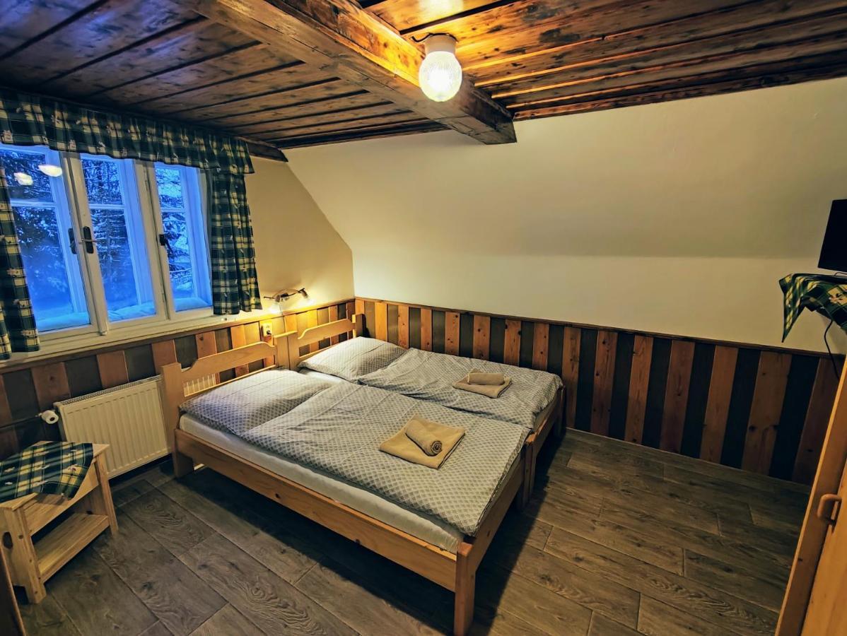 Penzion Pod Mustky Hotel Harrachov Szoba fotó